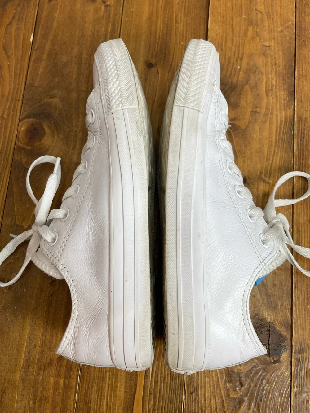 Converse white leather low top sneakers Mens size 6, Womens size 8 - Picture 5 of 8